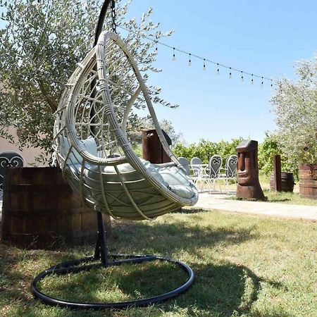Airport Apartments Tri Hrasta Подгориця Екстер'єр фото